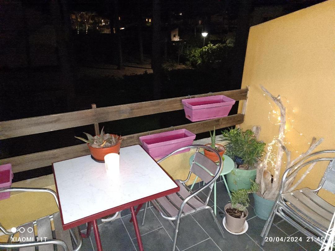 Studio Au Cap D'Agde Dans Les Pinedes Extérieur photo